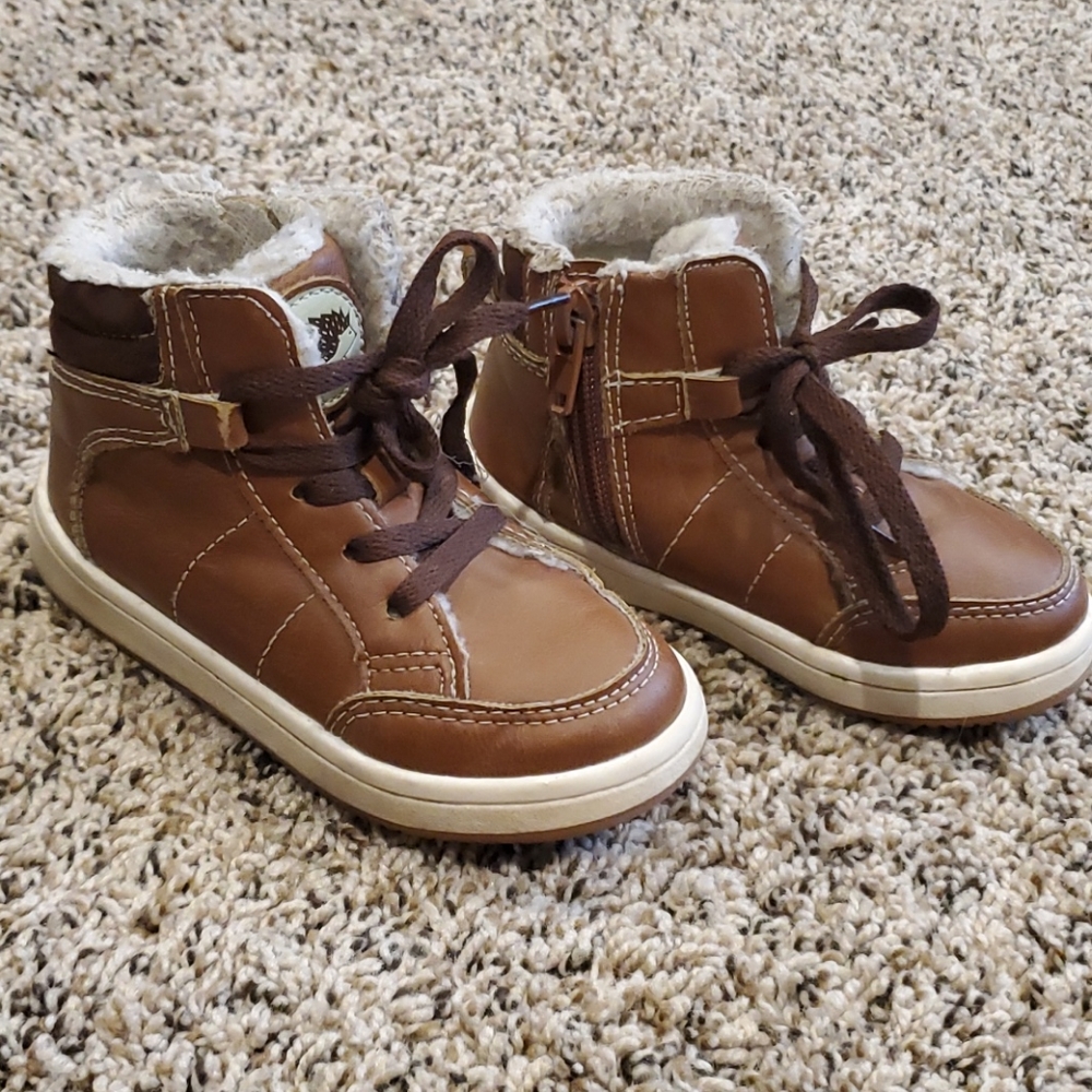 Kids boots